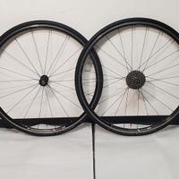 Ruote Bontrager Race - 700c TLR Clincher