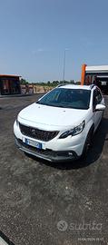 Peugeot 2008 1.6 100 CV Allure