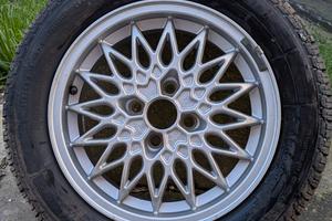 cerchio in lega e gomma Opel kadett gsi come nuovo