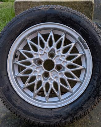 cerchio in lega e gomma Opel kadett hai come nuovi