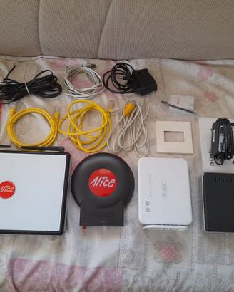 3 MODEMS TELECOM + 1 MODEM DLINK