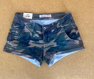 Short pantaloncini nuovi