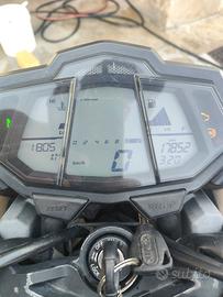 YAMAHA MT125 