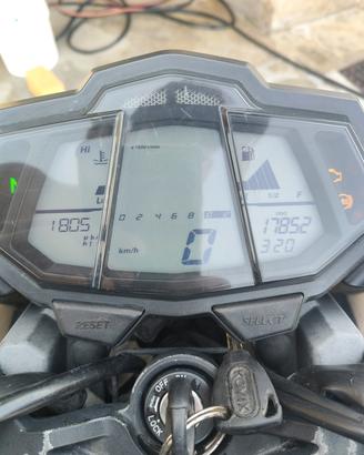 YAMAHA MT125 