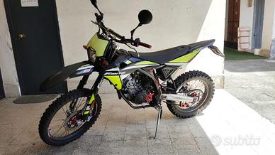 FANTIC  125
