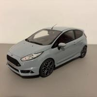 Ford fiesta pttomobile 1:18