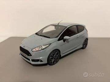 Ford fiesta pttomobile 1:18
