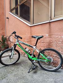 Bici Bambino Montana con 6 marce (mountain-bike)