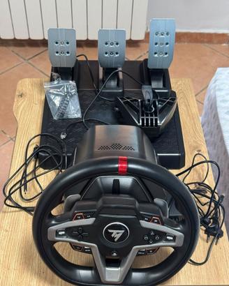 Thrustmaster T248 PC/PS5/PS4 - Pari al nuovo.