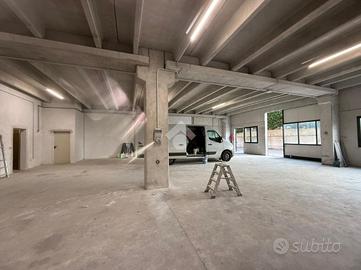 MAGAZZINO A CASTIGLIONE DELLE STIVIERE