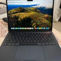 Apple laptop MacBook Air 13" con chip M3 (2024)