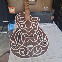 Chitarra dipinta a mano