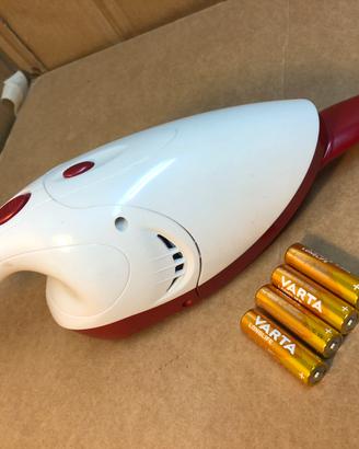 Piccolo aspirapolvere incluse batterie