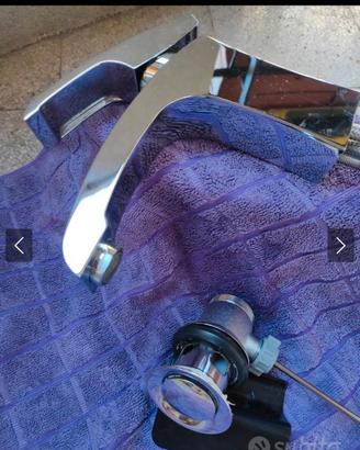 Miscelatore bagno