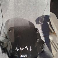 Parabrezza maggiorato TRK502X