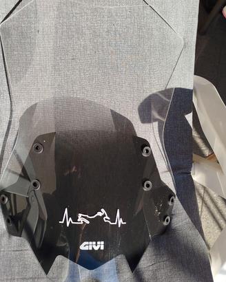 Parabrezza maggiorato TRK502X