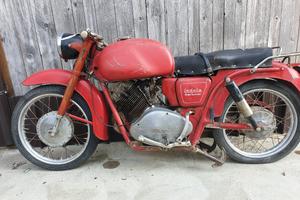 moto guzzi 235