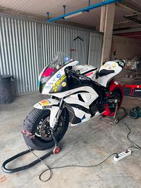 Cbr600rr pronto pista
