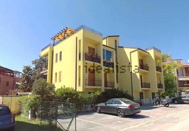 A NUMANA con GIARDINO - VENDITA IN ASTA