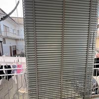 Veneziane di colore grigio in perfette condizioni