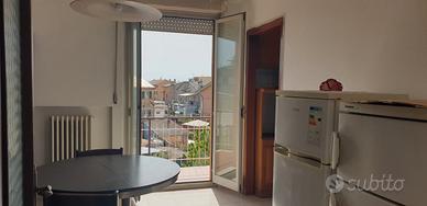 Castelferretti appartamento + garage