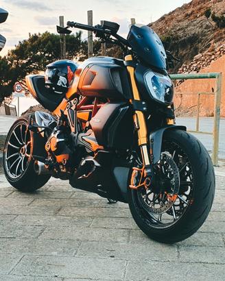 Diavel 1260S full