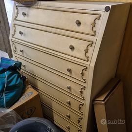 Cassettiera settimanale