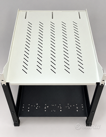 Mobile porta Rack con ripiani