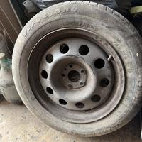 2 cerchi auto 185/65/15