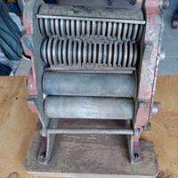 Vecchie macchine per fare la pasta