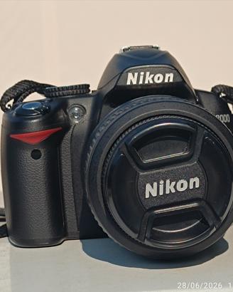 NIKON D 3000 