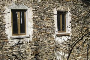 Rustico vicino a colico