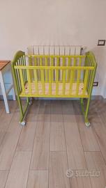 Culla in legno con rotelle