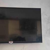  tv Tcl 32 pollici con gancio da muro