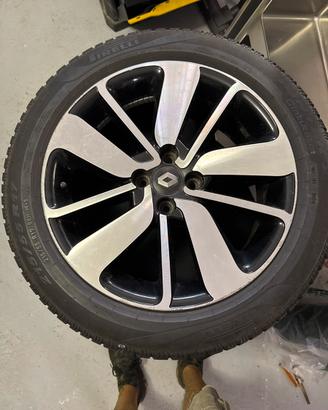 Cerchi e Gomme Renault 215 55 R17 invernali