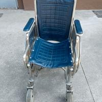 Sedia a rotelle manuale