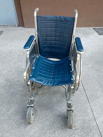 Sedia a rotelle manuale