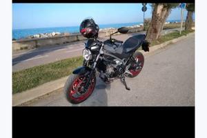 Suzuki sv 650 maggio 2023 2600km pari al nuovo