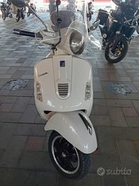 vespa piaggio 300 2009 