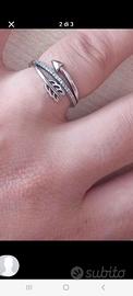 anello argento con zirconi 