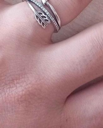 anello argento con zirconi 