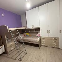 Cameretta completa con letto a ponte