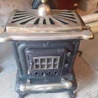 Stufa in ghisa da arredamento