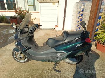 Scooter Piaggio x9