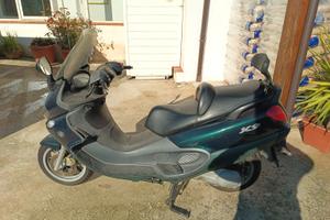 Scooter Piaggio x9