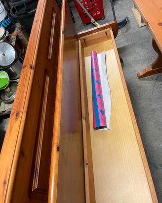 Tavolo in legno massello