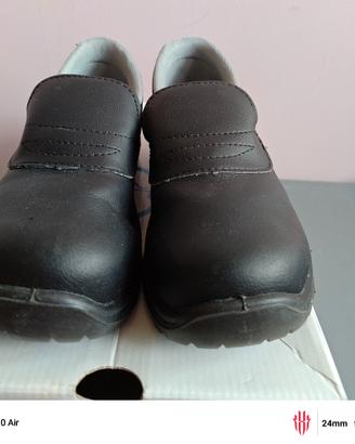 Scarpe antinfortunistiche scuola Carlo PortaMilano