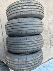 4 gomme pari al nuovo 215/55/17 98w
