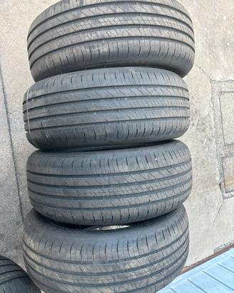 4 gomme pari al nuovo 215/55/17 98w