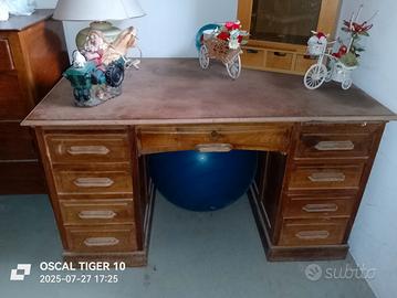 scrivania antica 
